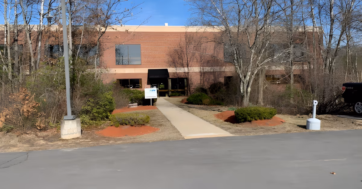 MobilityWorks senior living facility exterior with a walkway and entrance.