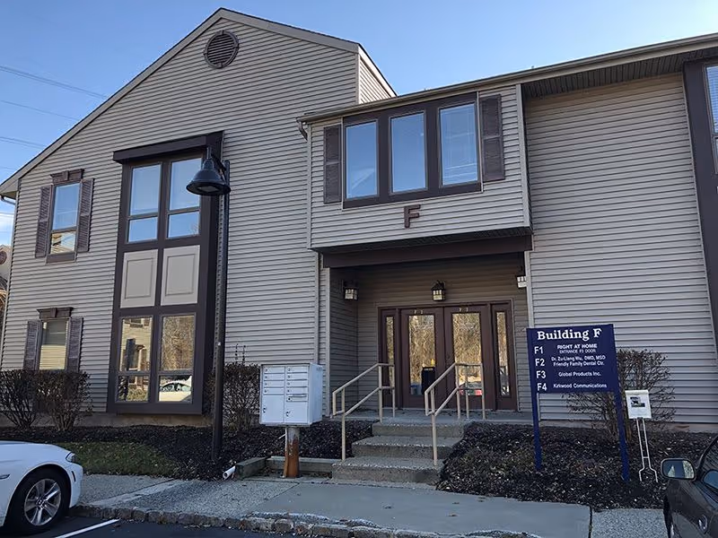 Exterior view of Building F entrance at Right at Home senior living facility